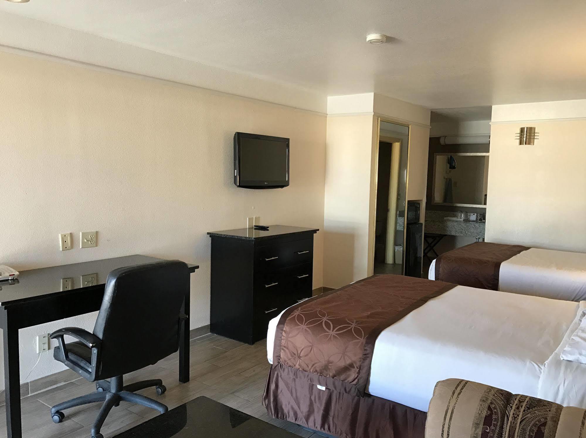 Texas Inn & Suites Pharr/San Juan Exteriör bild