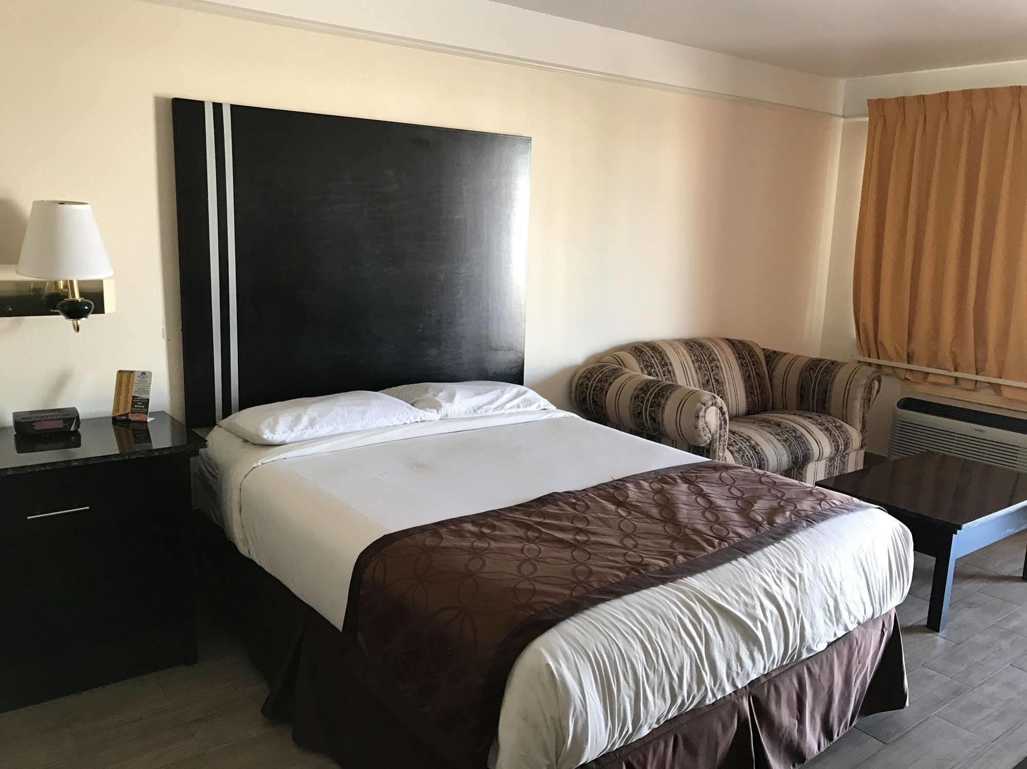 Texas Inn & Suites Pharr/San Juan Exteriör bild