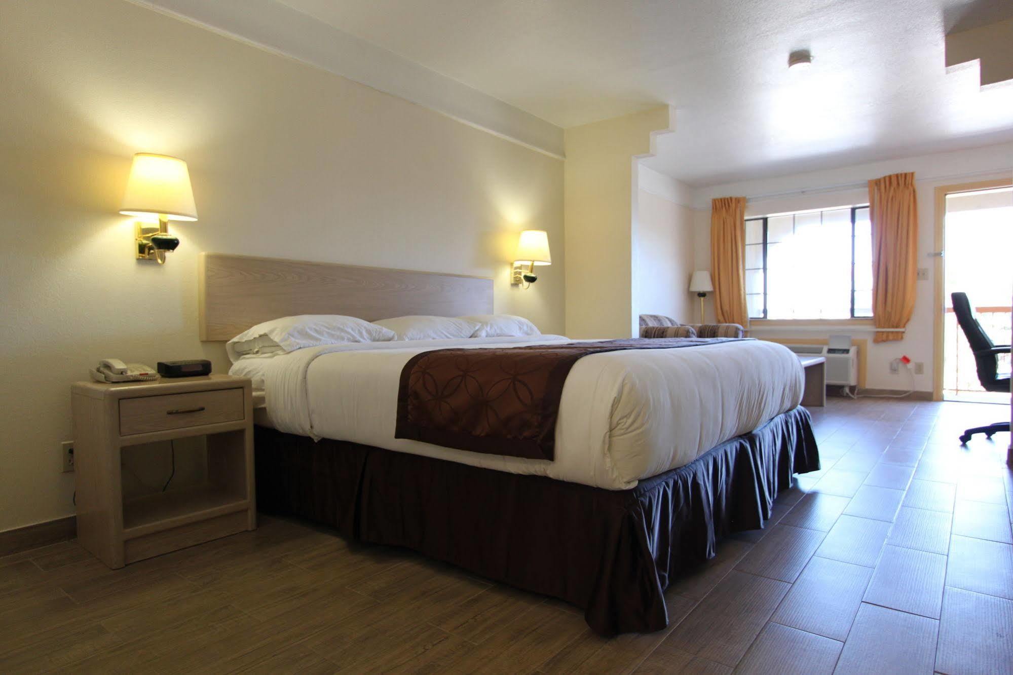 Texas Inn & Suites Pharr/San Juan Exteriör bild