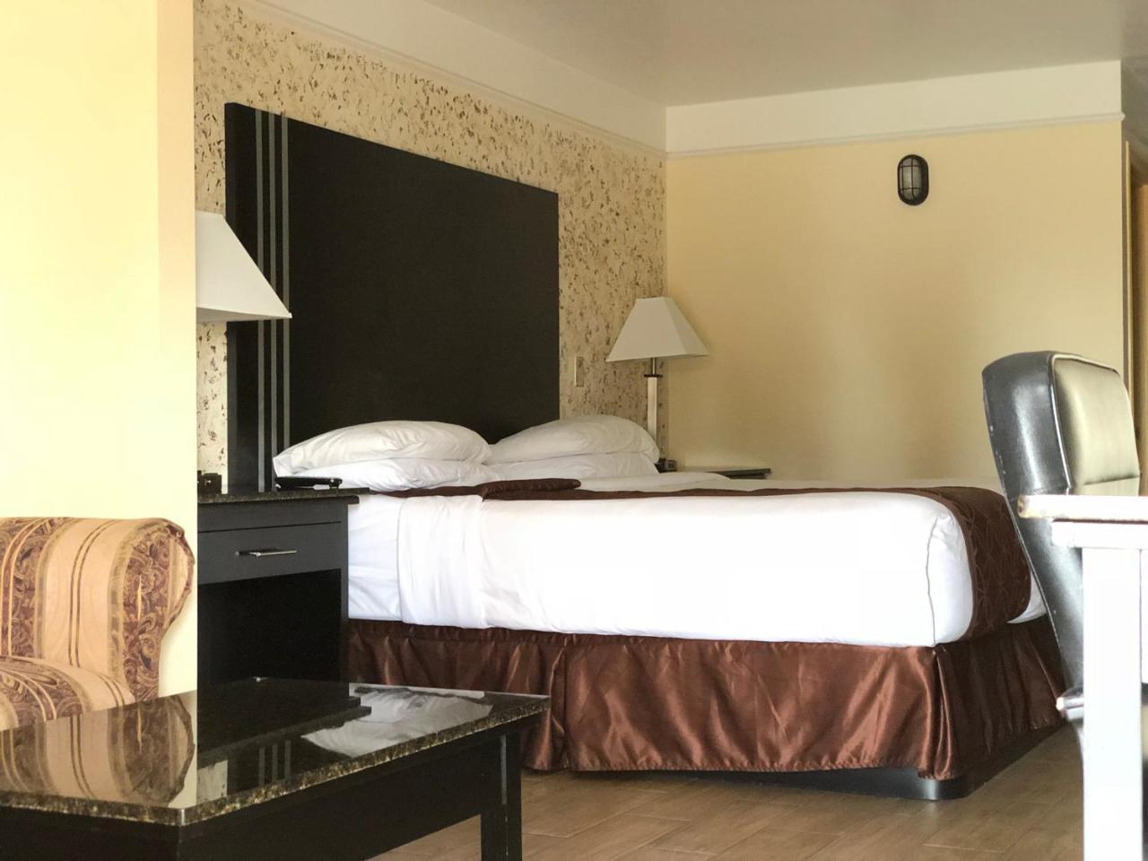 Texas Inn & Suites Pharr/San Juan Exteriör bild