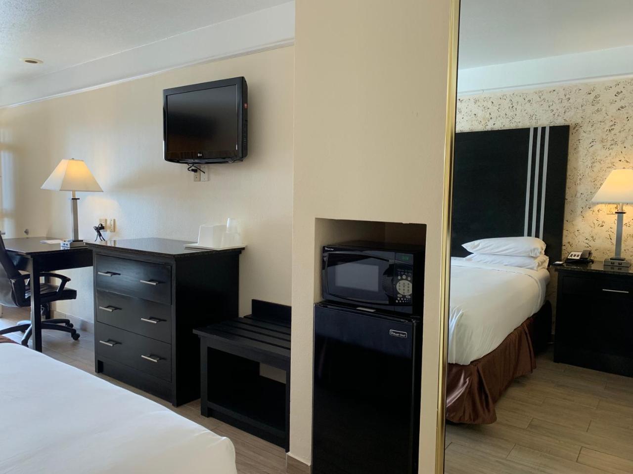 Texas Inn & Suites Pharr/San Juan Exteriör bild